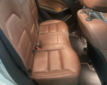 Белый Мерседес Б-класс, объемом двигателя 0 л и пробегом 206 тыс. км за 11600 $, фото 6 на Automoto.ua