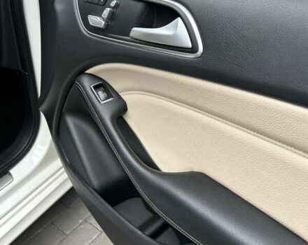 Белый Мерседес Б-класс, объемом двигателя 0 л и пробегом 74 тыс. км за 13500 $, фото 25 на Automoto.ua