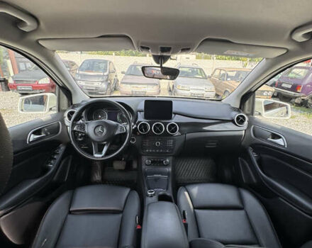 Белый Мерседес Б-класс, объемом двигателя 0 л и пробегом 117 тыс. км за 14500 $, фото 9 на Automoto.ua