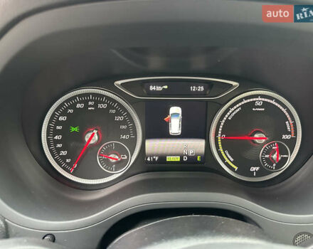 Белый Мерседес Б-класс, объемом двигателя 0 л и пробегом 40 тыс. км за 13750 $, фото 40 на Automoto.ua