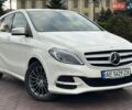 Белый Мерседес Б-класс, объемом двигателя 0 л и пробегом 68 тыс. км за 11900 $, фото 4 на Automoto.ua