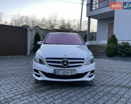Белый Мерседес Б-класс, объемом двигателя 0 л и пробегом 65 тыс. км за 13900 $, фото 20 на Automoto.ua
