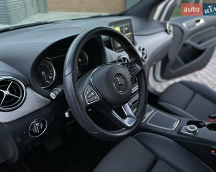 Белый Мерседес Б-класс, объемом двигателя 0 л и пробегом 65 тыс. км за 13900 $, фото 38 на Automoto.ua