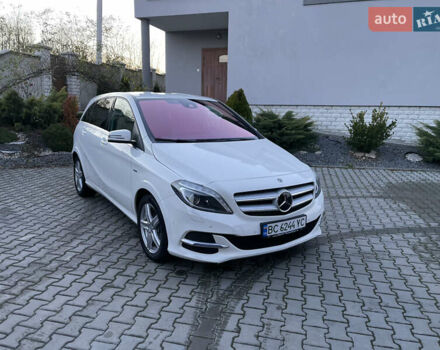Белый Мерседес Б-класс, объемом двигателя 0 л и пробегом 65 тыс. км за 13900 $, фото 18 на Automoto.ua
