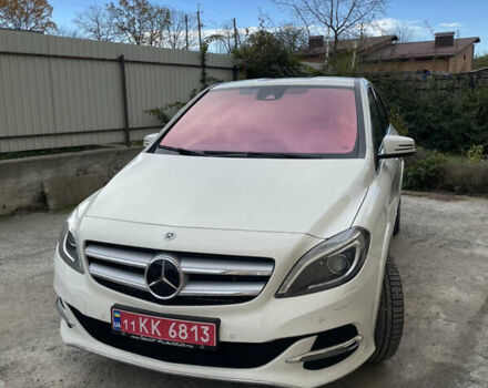 Мерседес Б-класс 2017 в Виннице на Automoto.ua Белый Мерседес Б-класс, объемом двигателя 0 л и пробегом 64 тыс. км за 10500 $, фото 1 на Automoto.ua