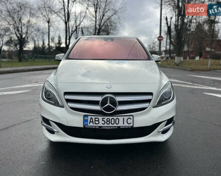 Белый Мерседес Б-класс, объемом двигателя 0 л и пробегом 40 тыс. км за 13750 $, фото 26 на Automoto.ua
