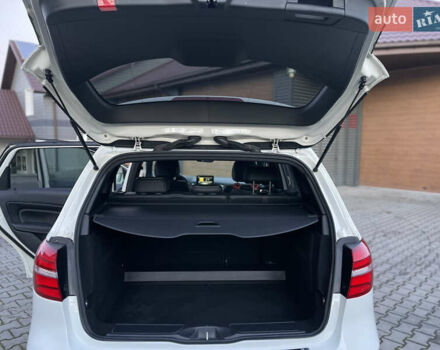 Белый Мерседес Б-класс, объемом двигателя 0 л и пробегом 65 тыс. км за 13900 $, фото 29 на Automoto.ua