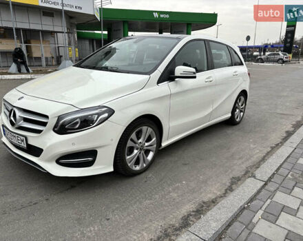 Белый Мерседес Б-класс, объемом двигателя 1.99 л и пробегом 60 тыс. км за 17200 $, фото 1 на Automoto.ua