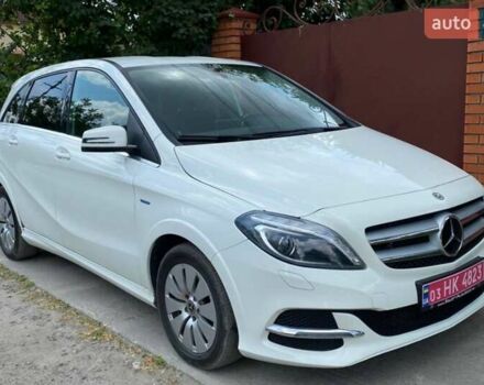 Білий Мерседес Б-клас, об'ємом двигуна 0 л та пробігом 106 тис. км за 10900 $, фото 4 на Automoto.ua