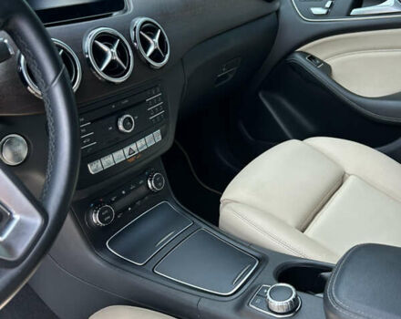 Белый Мерседес Б-класс, объемом двигателя 0 л и пробегом 74 тыс. км за 13500 $, фото 31 на Automoto.ua