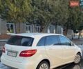 Белый Мерседес Б-класс, объемом двигателя 0 л и пробегом 174 тыс. км за 9700 $, фото 5 на Automoto.ua