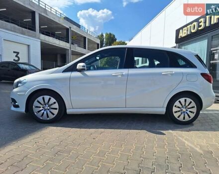 Белый Мерседес Б-класс, объемом двигателя 0 л и пробегом 82 тыс. км за 12300 $, фото 7 на Automoto.ua