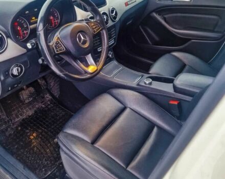 Білий Мерседес Б-клас, об'ємом двигуна 2 л та пробігом 110 тис. км за 2700 $, фото 6 на Automoto.ua