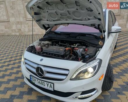 Білий Мерседес Б-клас, об'ємом двигуна 0 л та пробігом 82 тис. км за 12800 $, фото 11 на Automoto.ua
