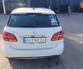 Білий Мерседес Б-клас, об'ємом двигуна 0 л та пробігом 122 тис. км за 14200 $, фото 5 на Automoto.ua