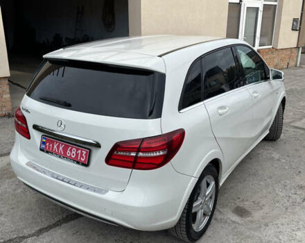 Мерседес Б-класс 2017 в Виннице на Automoto.ua Белый Мерседес Б-класс, объемом двигателя 0 л и пробегом 64 тыс. км за 10500 $, фото 24 на Automoto.ua