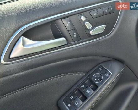 Белый Мерседес Б-класс, объемом двигателя 0 л и пробегом 82 тыс. км за 12300 $, фото 20 на Automoto.ua