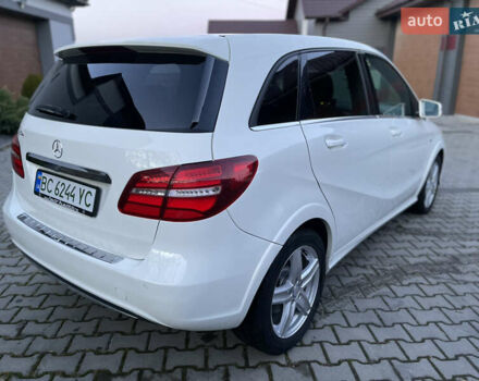 Белый Мерседес Б-класс, объемом двигателя 0 л и пробегом 65 тыс. км за 13900 $, фото 11 на Automoto.ua