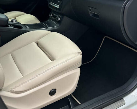 Белый Мерседес Б-класс, объемом двигателя 0 л и пробегом 74 тыс. км за 13500 $, фото 34 на Automoto.ua