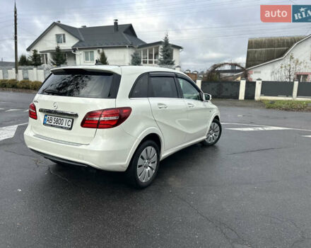 Белый Мерседес Б-класс, объемом двигателя 0 л и пробегом 40 тыс. км за 13750 $, фото 9 на Automoto.ua