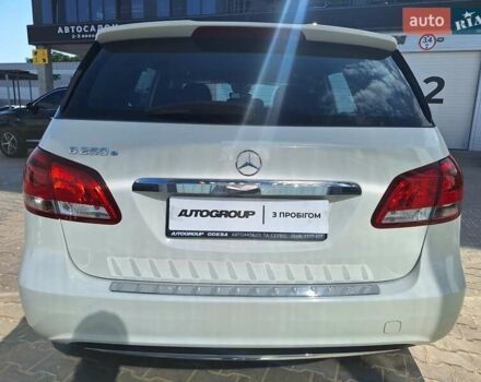 Белый Мерседес Б-класс, объемом двигателя 0 л и пробегом 82 тыс. км за 12300 $, фото 10 на Automoto.ua