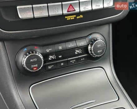 Белый Мерседес Б-класс, объемом двигателя 0 л и пробегом 47 тыс. км за 10699 $, фото 32 на Automoto.ua