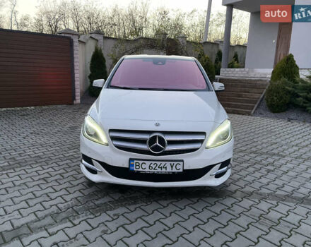 Белый Мерседес Б-класс, объемом двигателя 0 л и пробегом 65 тыс. км за 13900 $, фото 40 на Automoto.ua