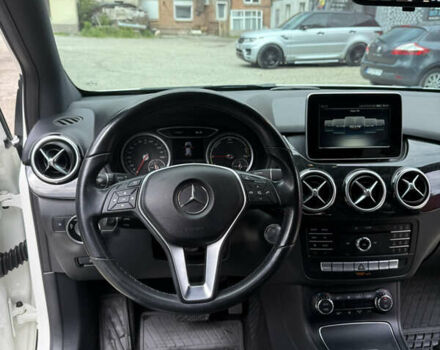 Белый Мерседес Б-класс, объемом двигателя 0 л и пробегом 77 тыс. км за 12900 $, фото 13 на Automoto.ua