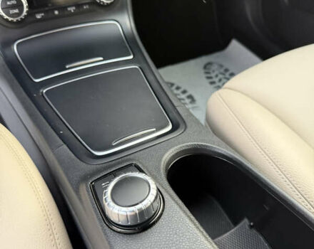 Білий Мерседес Б-клас, об'ємом двигуна 0 л та пробігом 60 тис. км за 10999 $, фото 26 на Automoto.ua