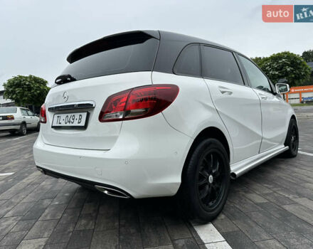 Белый Мерседес Б-класс, объемом двигателя 2.2 л и пробегом 192 тыс. км за 14600 $, фото 7 на Automoto.ua