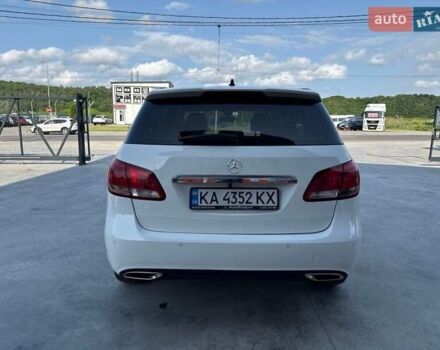 Білий Мерседес Б-клас, об'ємом двигуна 2.14 л та пробігом 287 тис. км за 14100 $, фото 2 на Automoto.ua