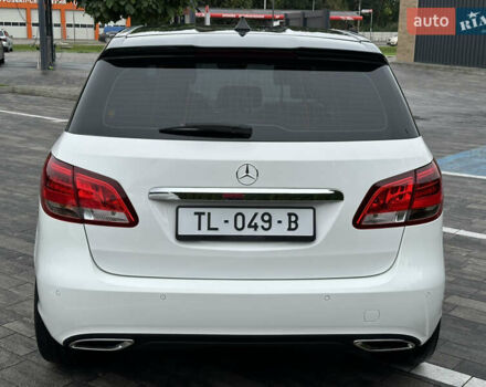 Белый Мерседес Б-класс, объемом двигателя 2.2 л и пробегом 192 тыс. км за 14600 $, фото 6 на Automoto.ua