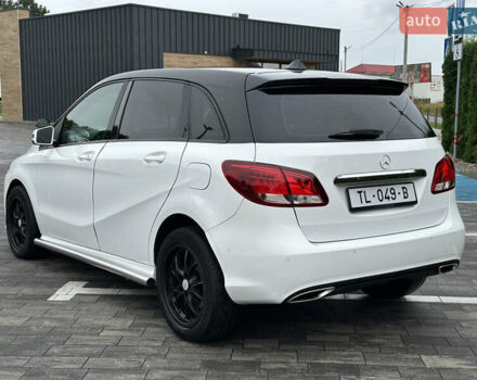 Белый Мерседес Б-класс, объемом двигателя 2.2 л и пробегом 192 тыс. км за 14600 $, фото 5 на Automoto.ua