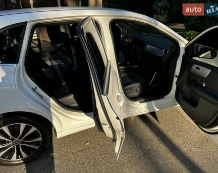 Білий Мерседес Б-клас, об'ємом двигуна 2 л та пробігом 331 тис. км за 19800 $, фото 50 на Automoto.ua