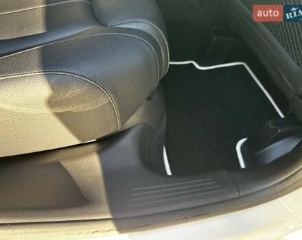 Білий Мерседес Б-клас, об'ємом двигуна 2 л та пробігом 331 тис. км за 19800 $, фото 55 на Automoto.ua