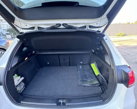 Білий Мерседес Б-клас, об'ємом двигуна 1.95 л та пробігом 260 тис. км за 22500 $, фото 8 на Automoto.ua