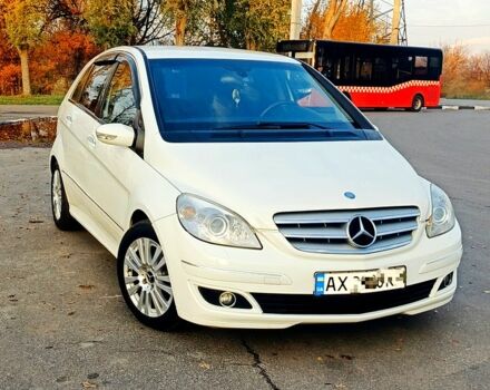 Білий Мерседес Б-клас, об'ємом двигуна 1.7 л та пробігом 210 тис. км за 6800 $, фото 3 на Automoto.ua