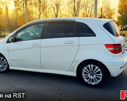 Білий Мерседес Б-клас, об'ємом двигуна 1.7 л та пробігом 210 тис. км за 6800 $, фото 2 на Automoto.ua