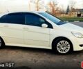 Білий Мерседес Б-клас, об'ємом двигуна 1.7 л та пробігом 210 тис. км за 6800 $, фото 4 на Automoto.ua