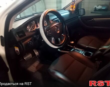 Білий Мерседес Б-клас, об'ємом двигуна 1.7 л та пробігом 0 тис. км за 7300 $, фото 6 на Automoto.ua