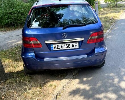 Белый Мерседес Б-класс, объемом двигателя 2 л и пробегом 340 тыс. км за 6700 $, фото 2 на Automoto.ua