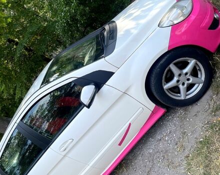 Белый Мерседес Б-класс, объемом двигателя 2 л и пробегом 340 тыс. км за 6700 $, фото 1 на Automoto.ua