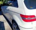 Білий Мерседес Б-клас, об'ємом двигуна 2 л та пробігом 186 тис. км за 8000 $, фото 1 на Automoto.ua