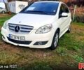 Білий Мерседес Б-клас, об'ємом двигуна 2 л та пробігом 265 тис. км за 8000 $, фото 1 на Automoto.ua