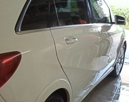 Білий Мерседес Б-клас, об'ємом двигуна 0 л та пробігом 104 тис. км за 11900 $, фото 5 на Automoto.ua