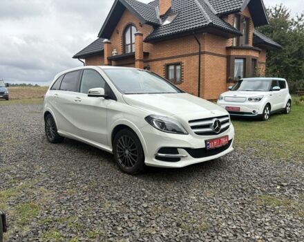 Білий Мерседес Б-клас, об'ємом двигуна 0 л та пробігом 126 тис. км за 9200 $, фото 1 на Automoto.ua