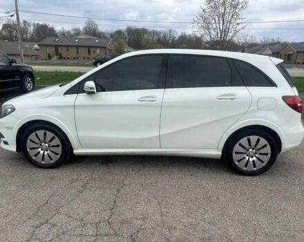 Мерседес Б-класс 2016 в Виннице на Automoto.ua Белый Мерседес Б-класс, объемом двигателя 0 л и пробегом 72 тыс. км за 7000 $, фото 3 на Automoto.ua