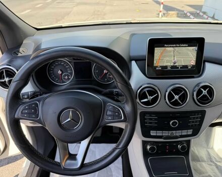 Мерседес Б-класс 2016 в Одессе на Automoto.ua Белый Мерседес Б-класс, объемом двигателя 1.5 л и пробегом 80 тыс. км за 6000 $, фото 8 на Automoto.ua