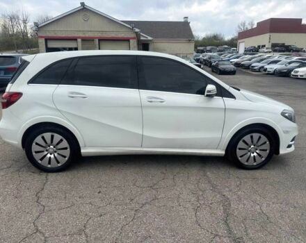 Мерседес Б-класс 2016 в Виннице на Automoto.ua Белый Мерседес Б-класс, объемом двигателя 0 л и пробегом 72 тыс. км за 7000 $, фото 5 на Automoto.ua