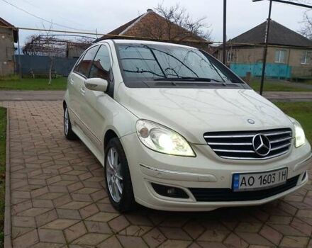 Білий Мерседес Б-клас, об'ємом двигуна 1.7 л та пробігом 177 тис. км за 6800 $, фото 1 на Automoto.ua